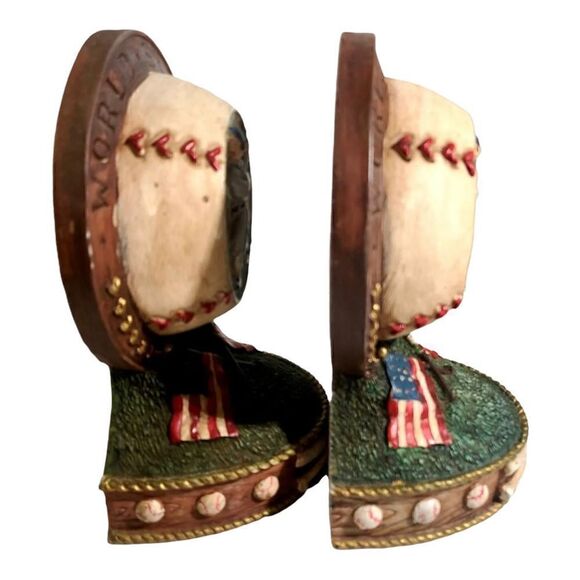 Vintage 'American Collection' World Series Baseball Bookends - Picture 3 of 6